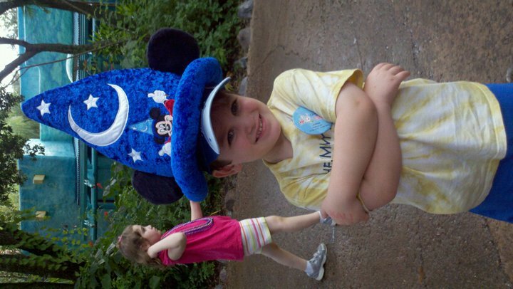 /images/pfpphotos/uploads/BT0076/BT0076.Gall.josh at disney.jpg